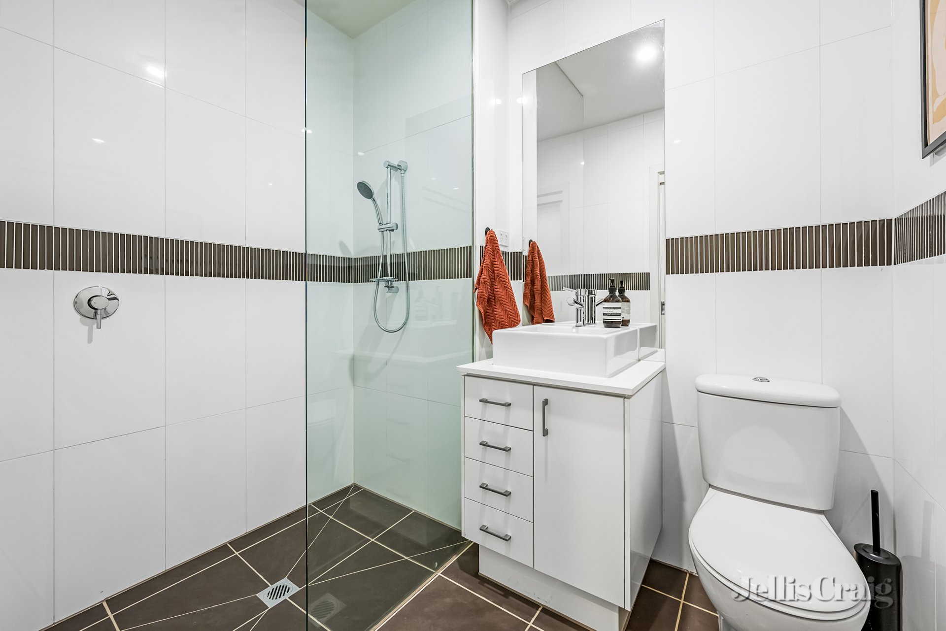15 Stan Street, Clifton Hill image 8