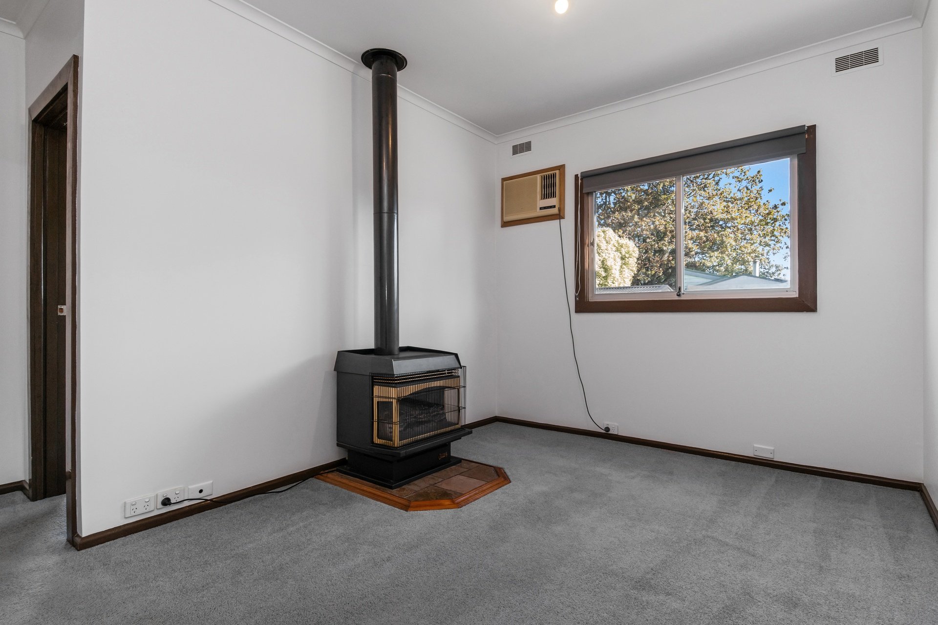 15 Stuart Street, The&nbsp;Basin image 5