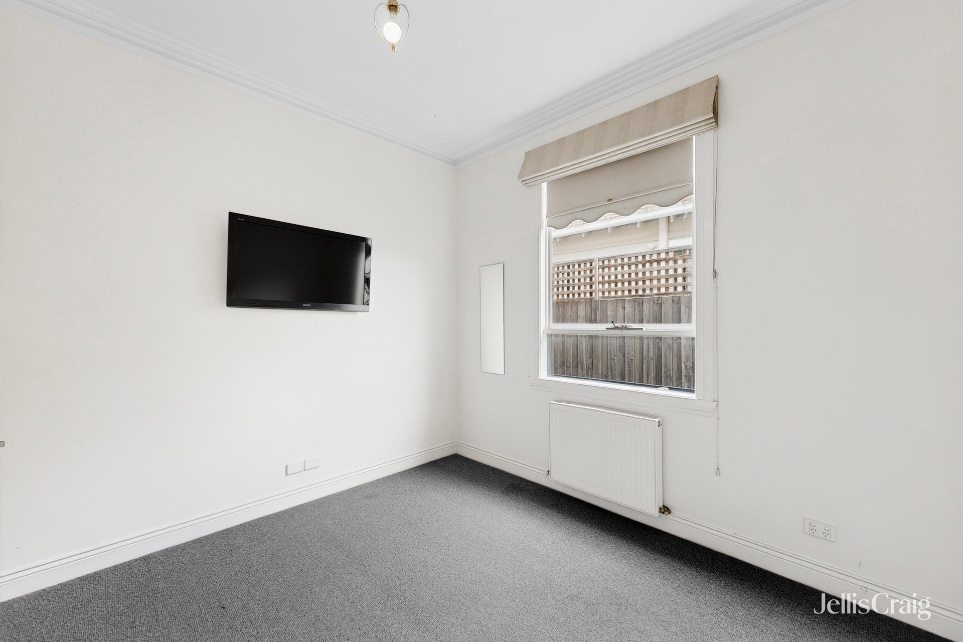 15 Suffolk Avenue, Coburg image 12