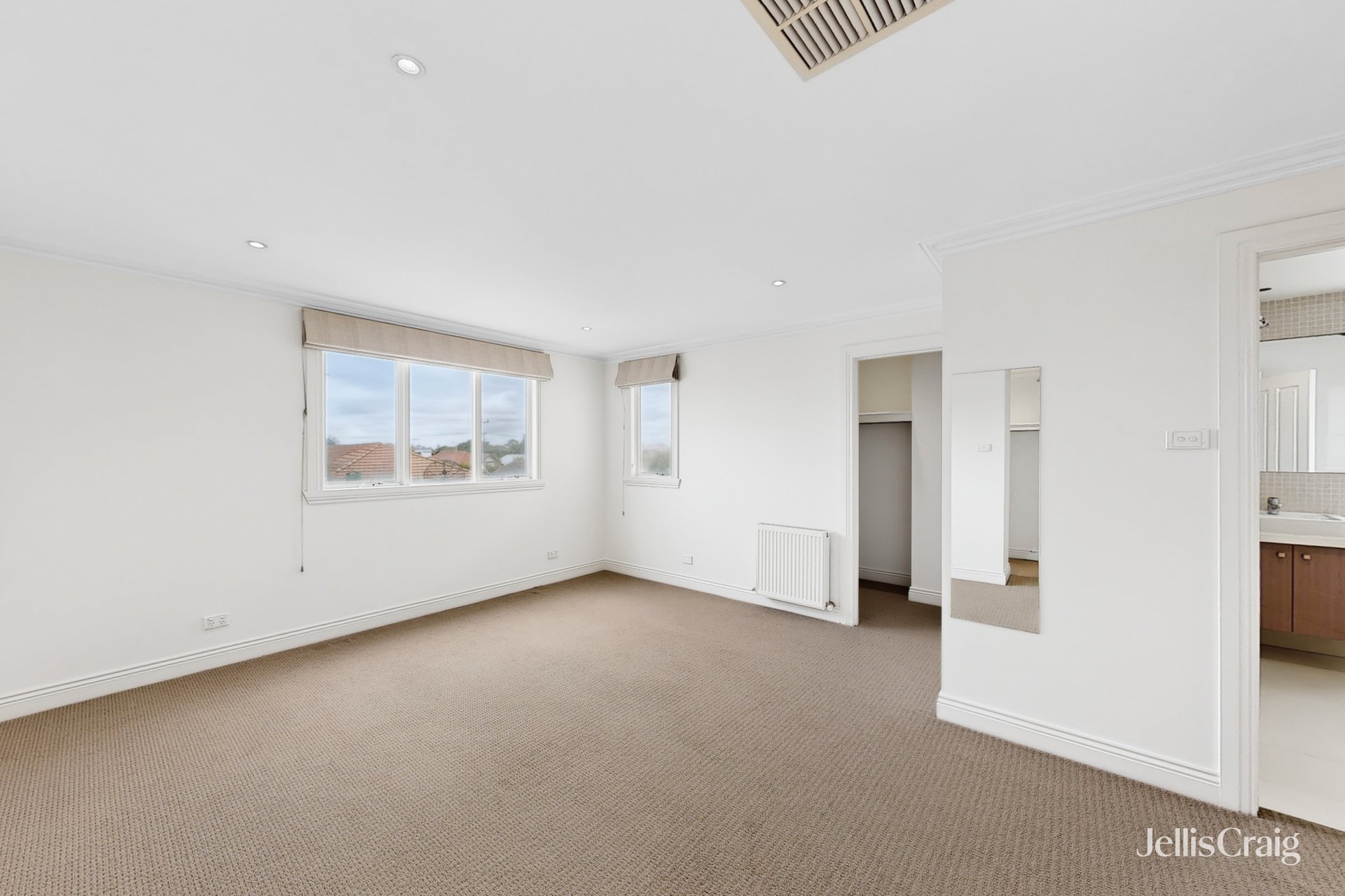 15 Suffolk Avenue, Coburg image 7