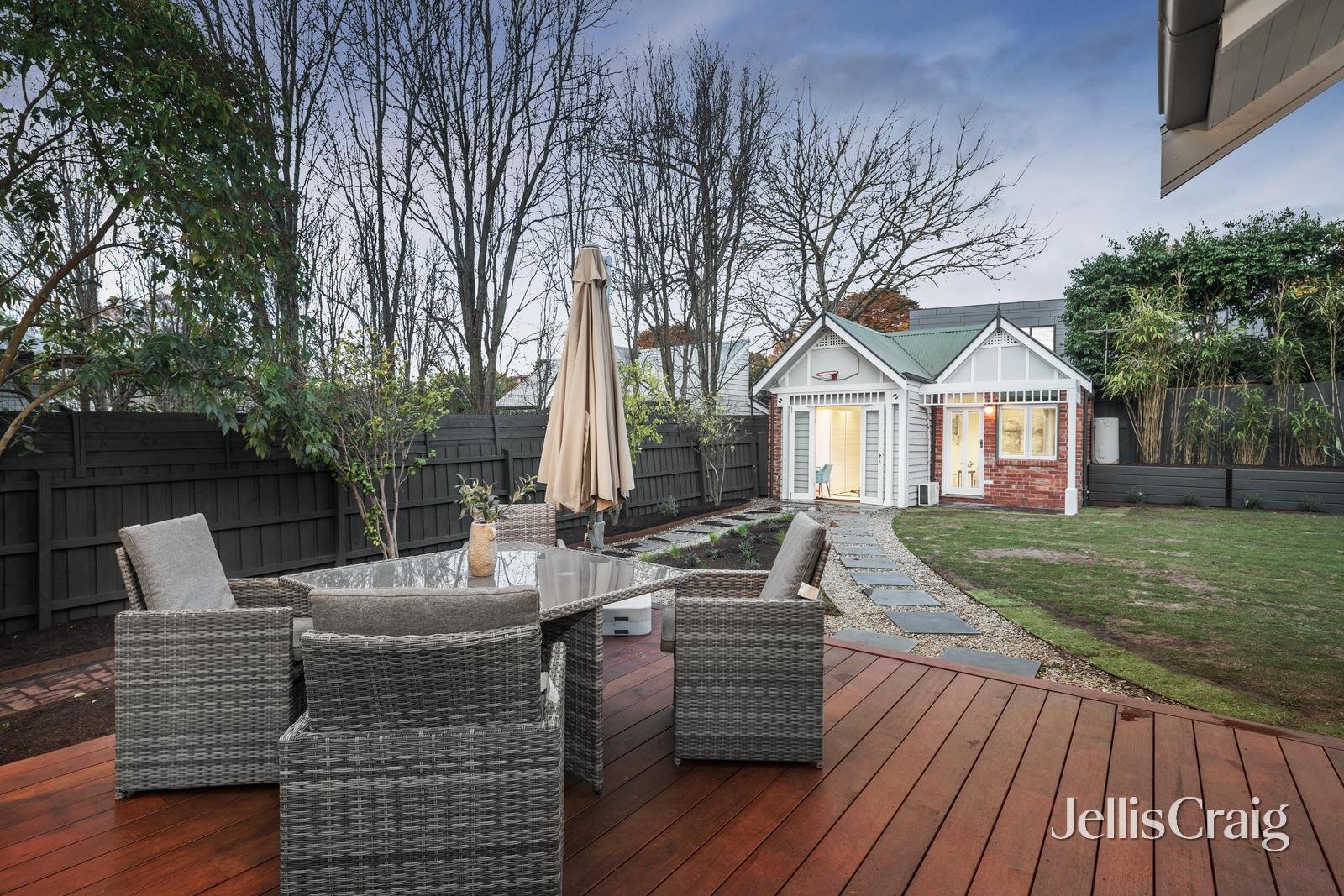 15 Suffolk Road, Surrey Hills image 8
