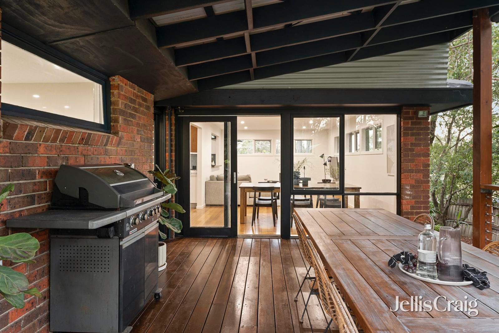 15 Sunderland Rise, Greensborough image 13