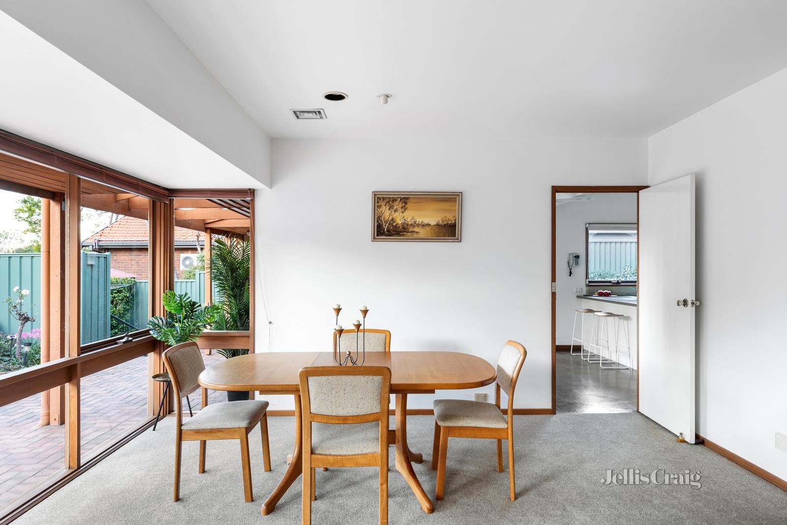 15 Sunrise Drive, Greensborough image 5
