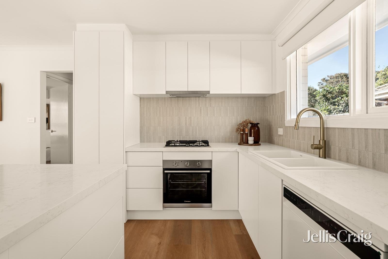 15 Sutton Street, Chelsea&nbsp;Heights image 4