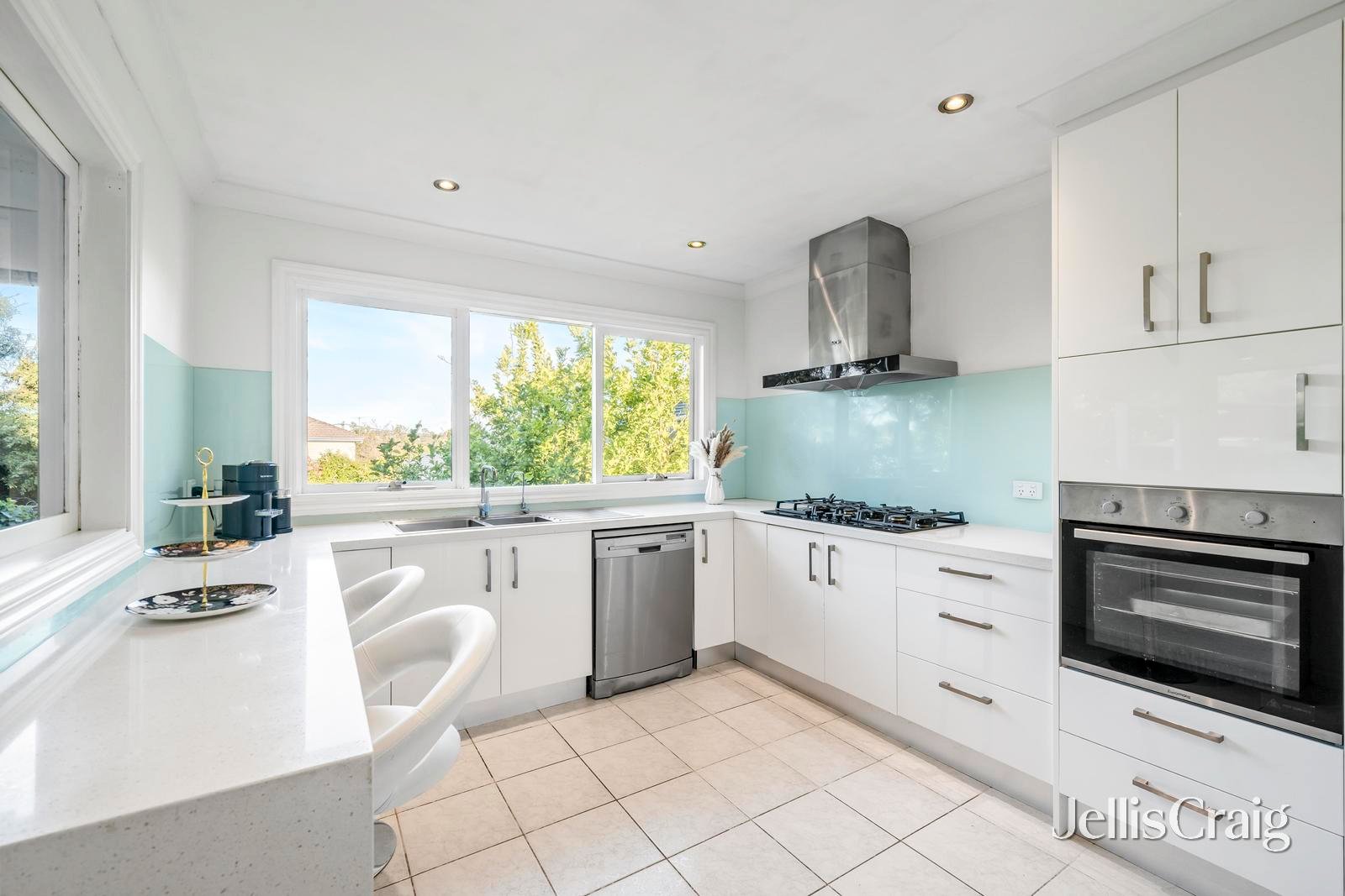 15 Sycamore Street, Camberwell image 4