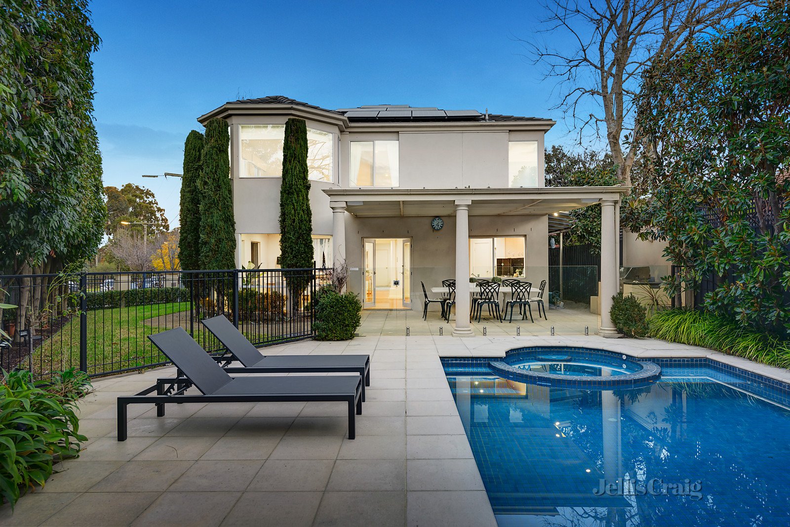 15 Sylvester Crescent, Malvern East image 4