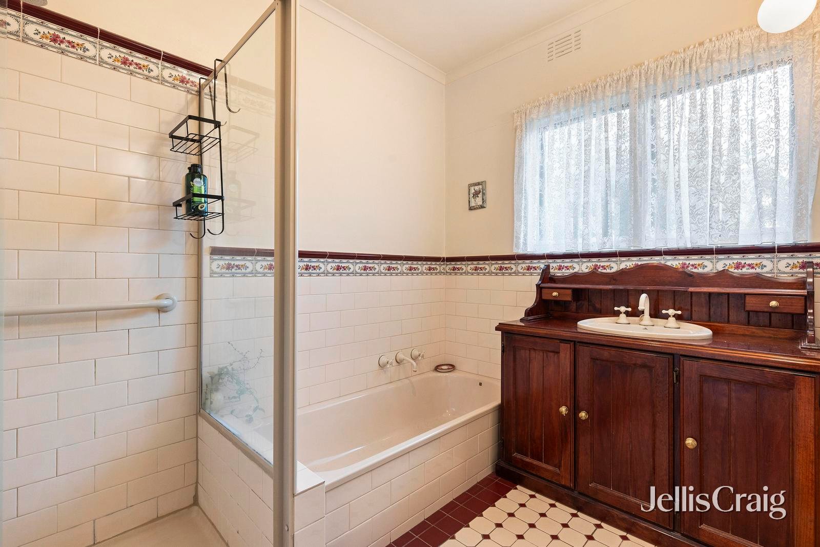 15 Sylvia Street, Templestowe&nbsp;Lower image 9