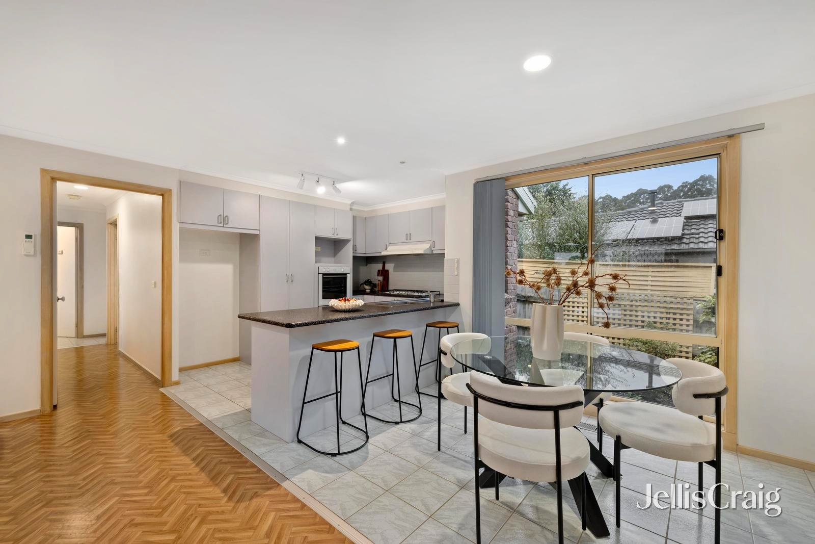 15 The Circuit, Lilydale image 3
