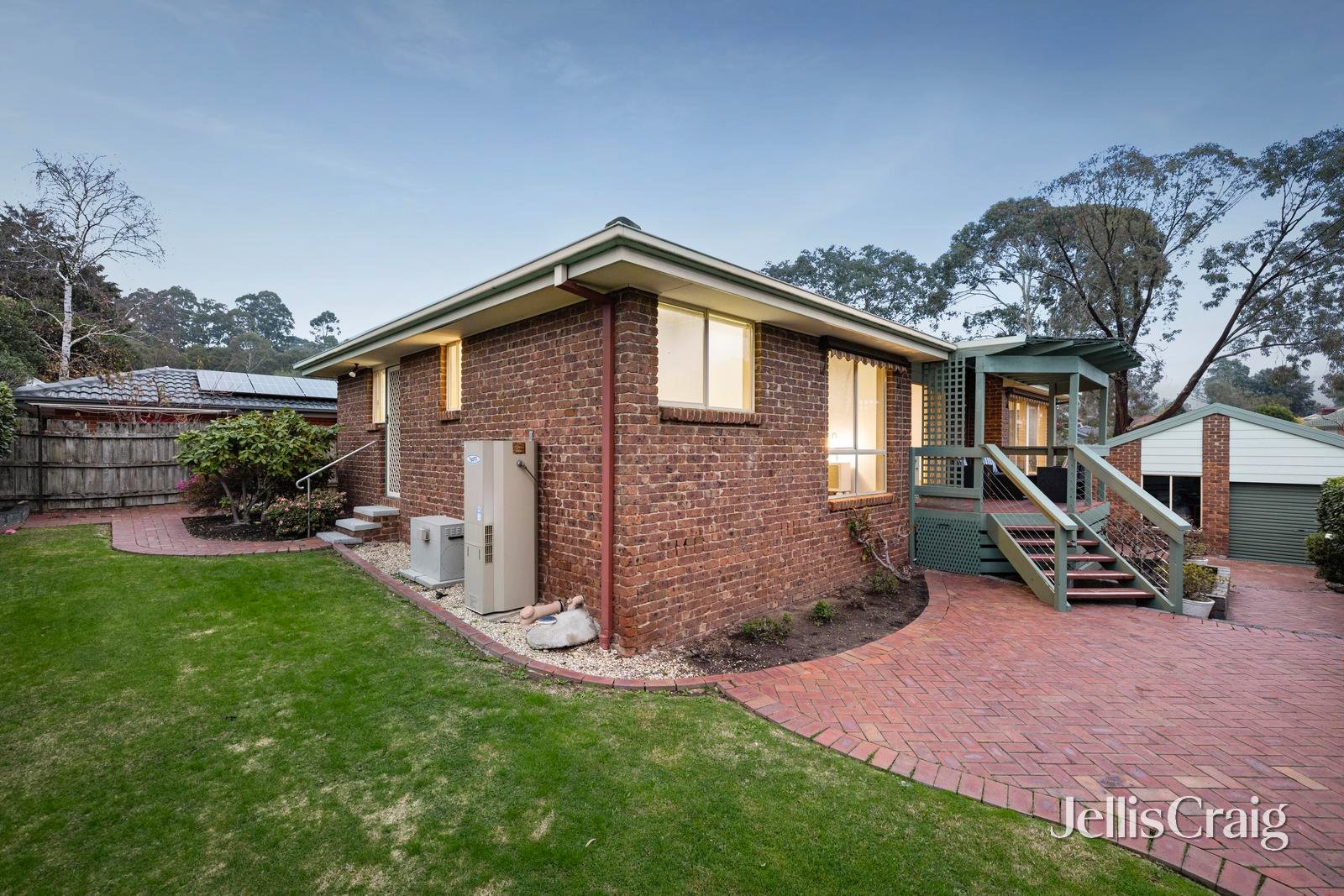 15 The Circuit, Lilydale image 13