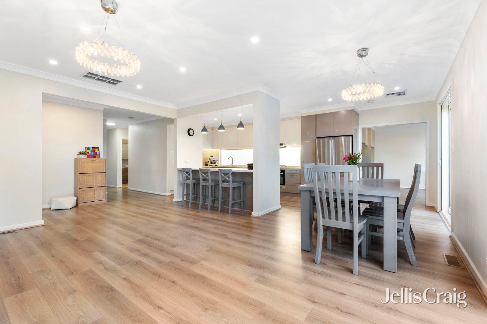 15 Thompson Street, Glen&nbsp;Waverley image 10