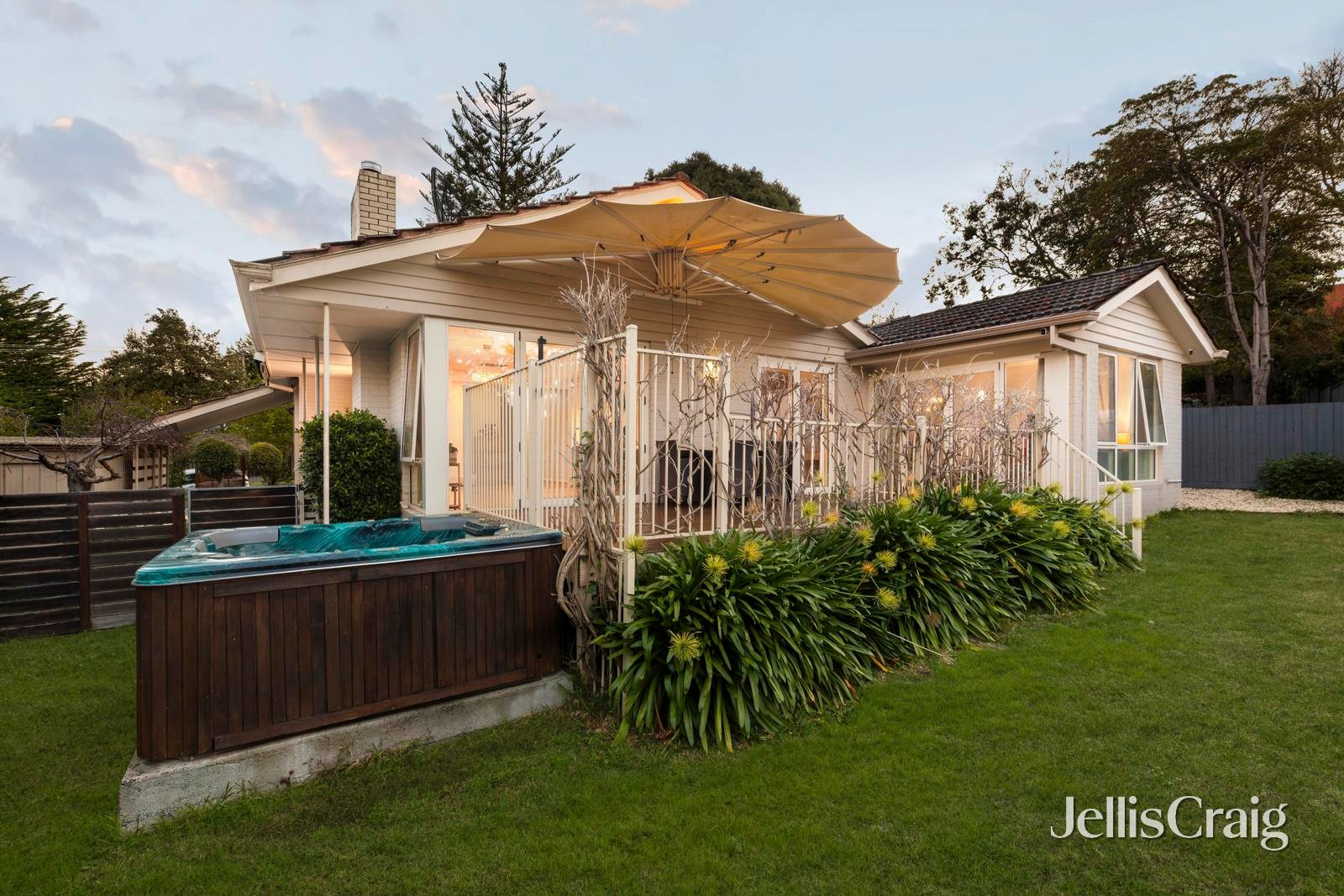 15 Thompson Street, Glen&nbsp;Waverley image 17