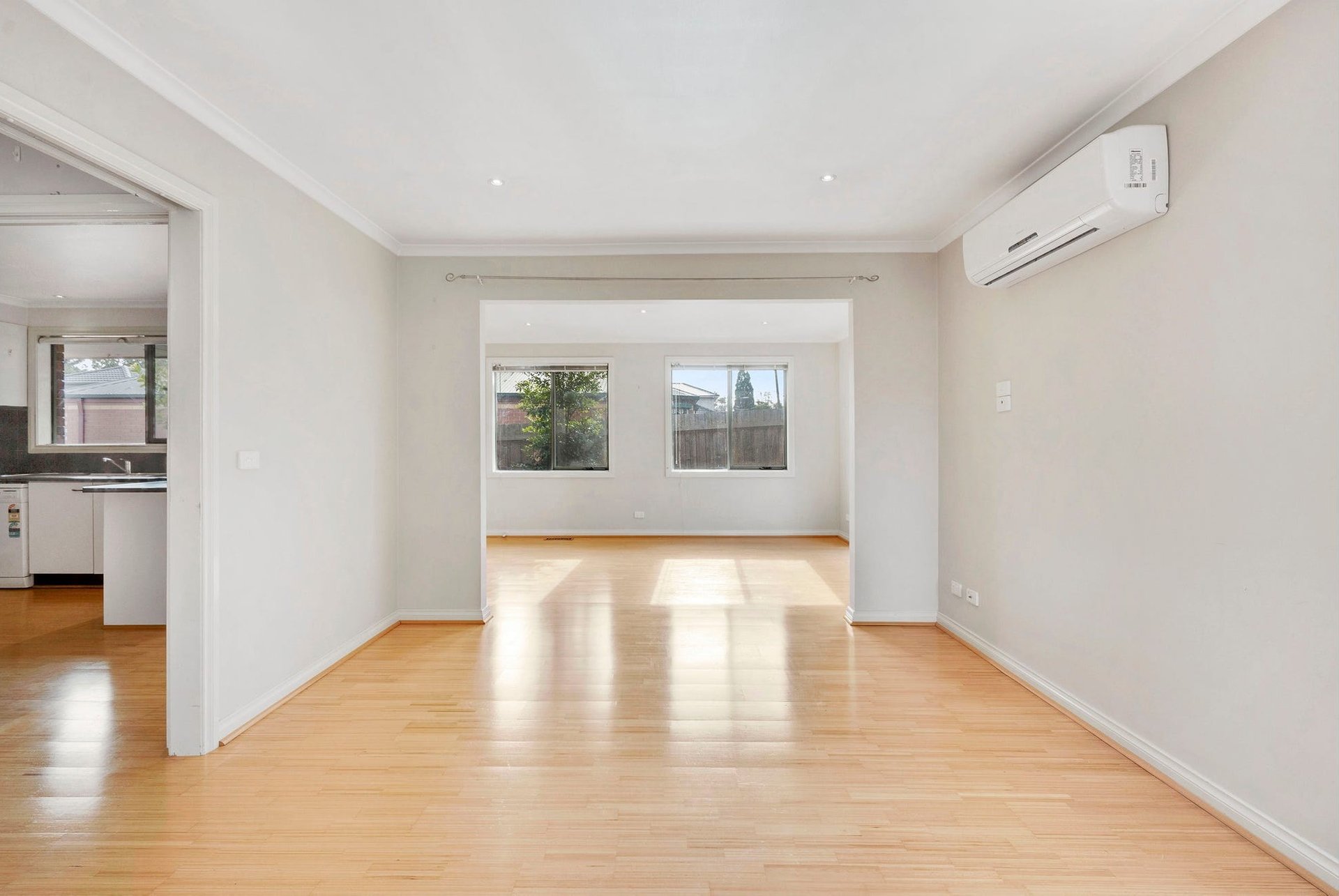 1/5 Tobias Avenue, Glen Waverley image 5