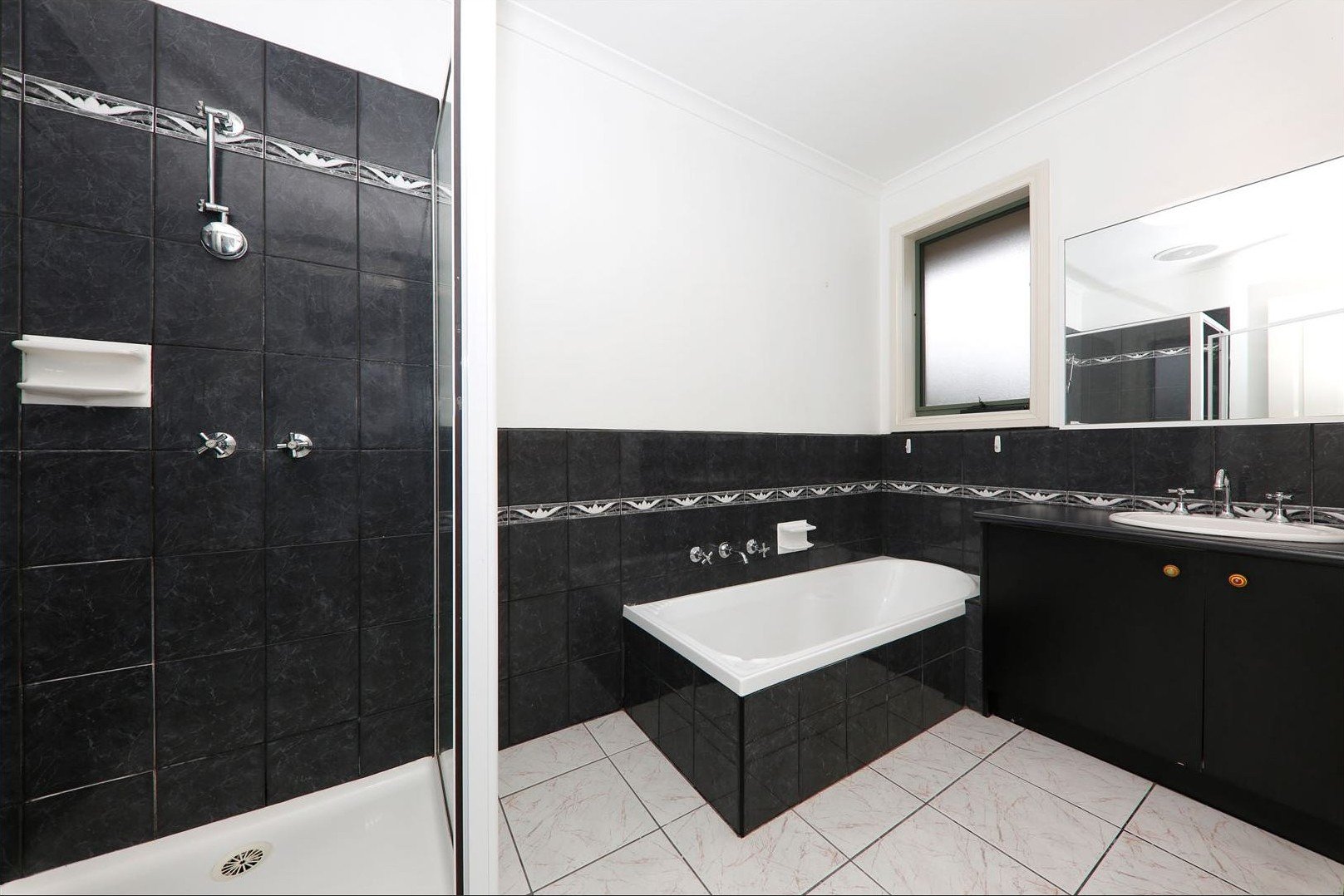 1/5 Tobias Avenue, Glen Waverley image 6