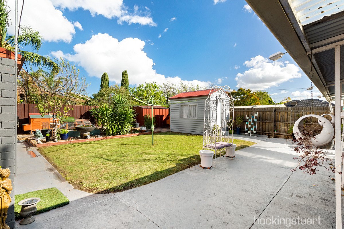 15 Toogoods Rise, Box Hill North image 8
