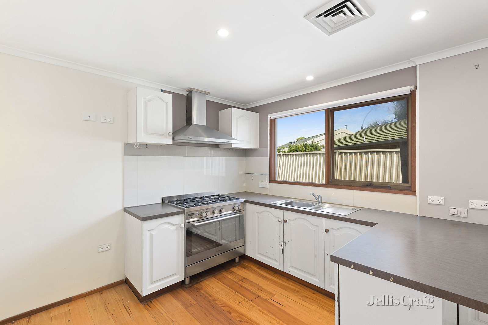 15 Trentham Street, Blairgowrie image 3