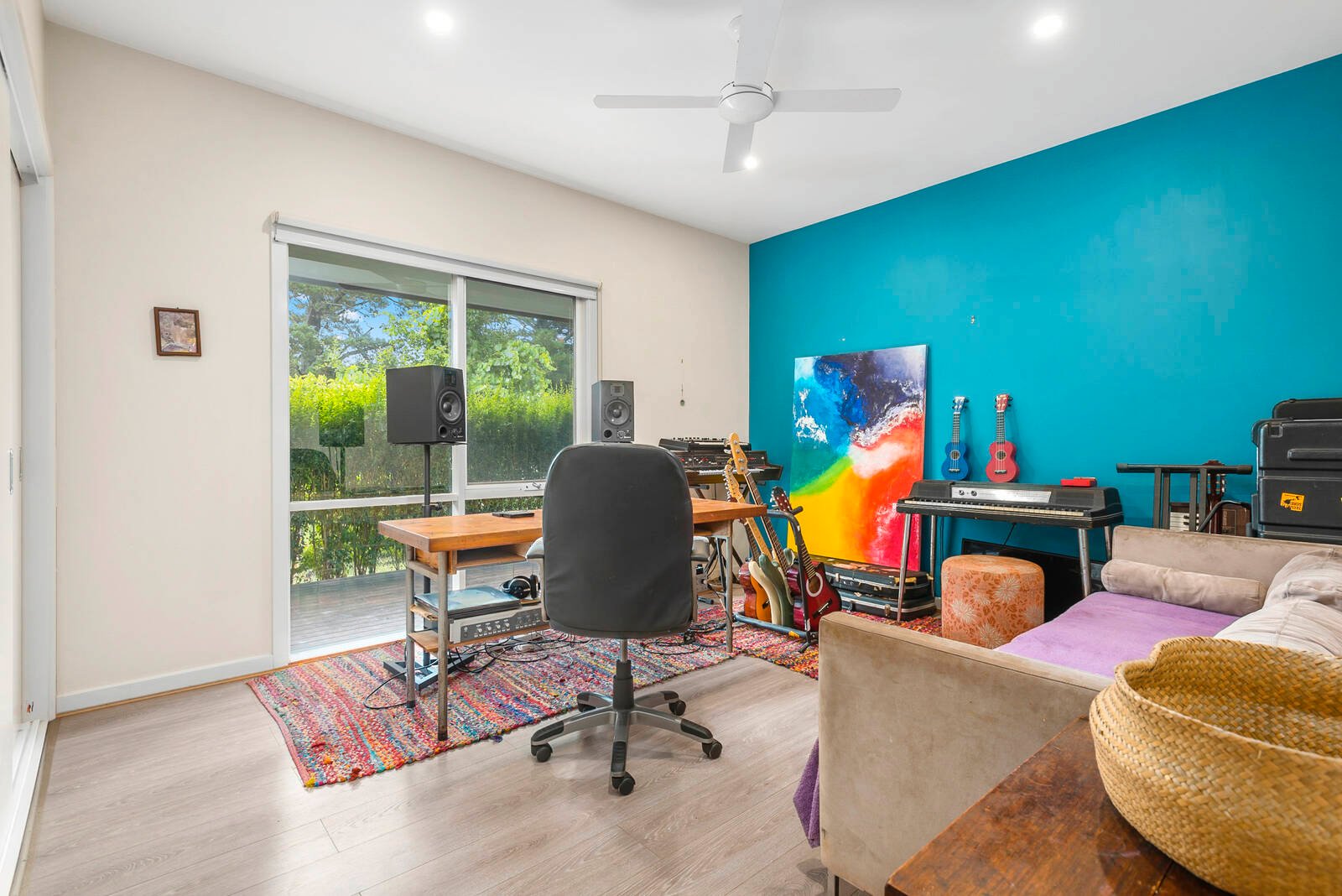 Property Gallery Thumbnail 7