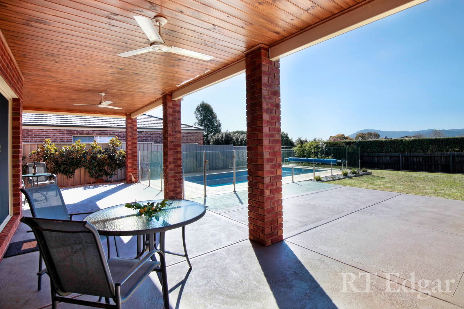 Property Gallery Thumbnail 3
