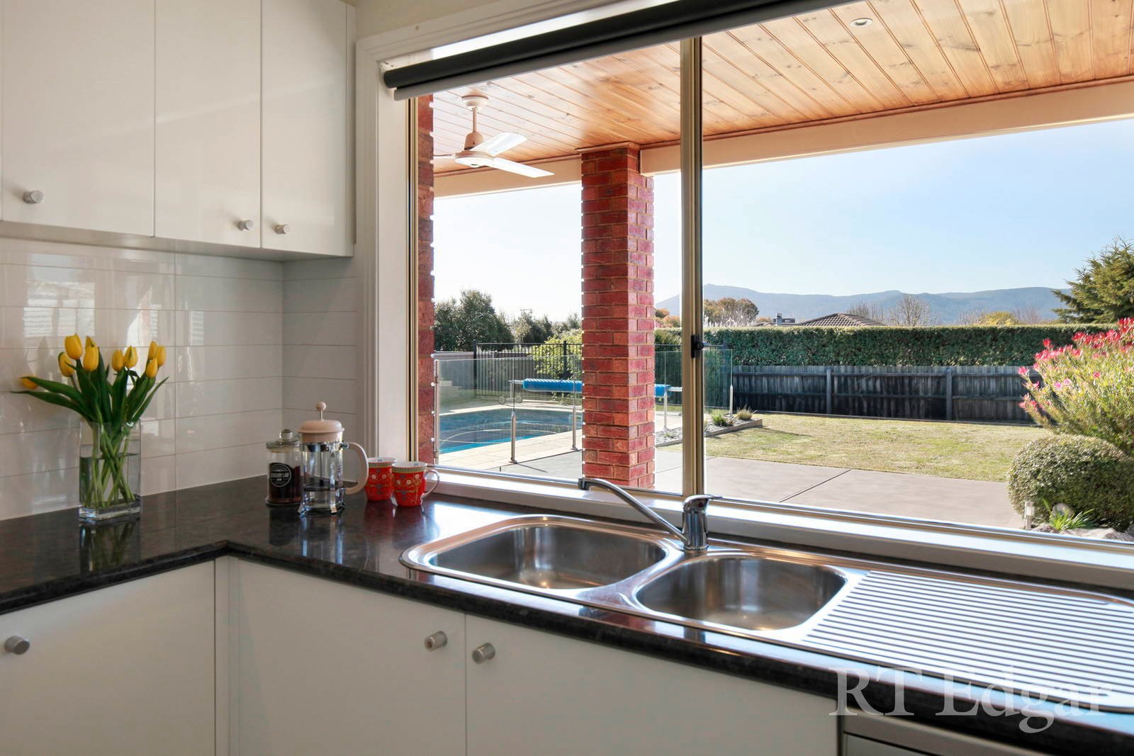 Property Gallery Thumbnail 6