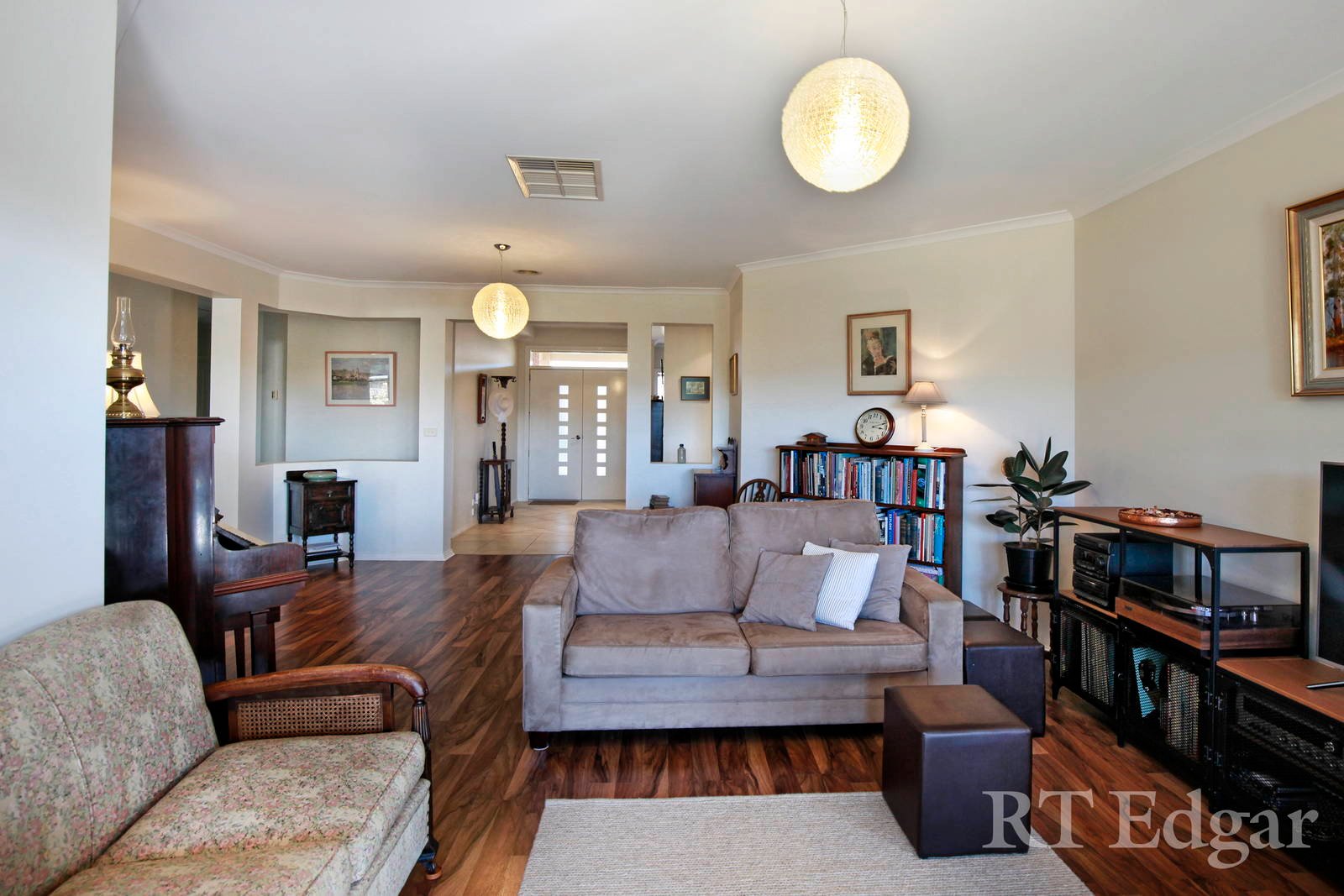 Property Gallery Thumbnail 10