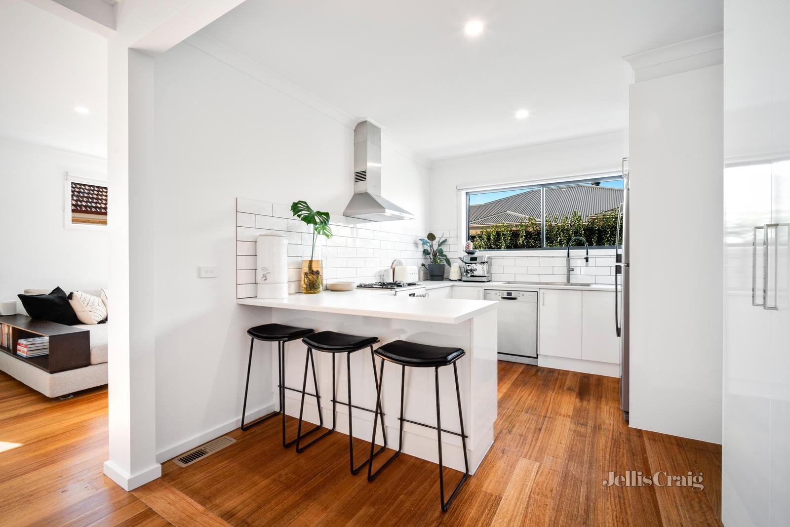 15 Victory Avenue, Alfredton image 2