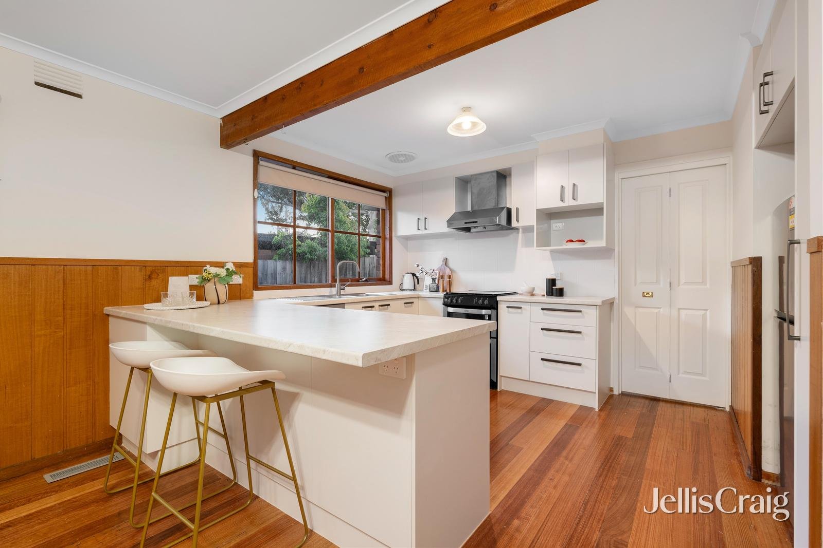 15 Vinen Road, Scoresby image 5