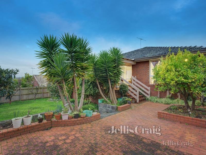 15 Vistaway Court, Donvale image 10