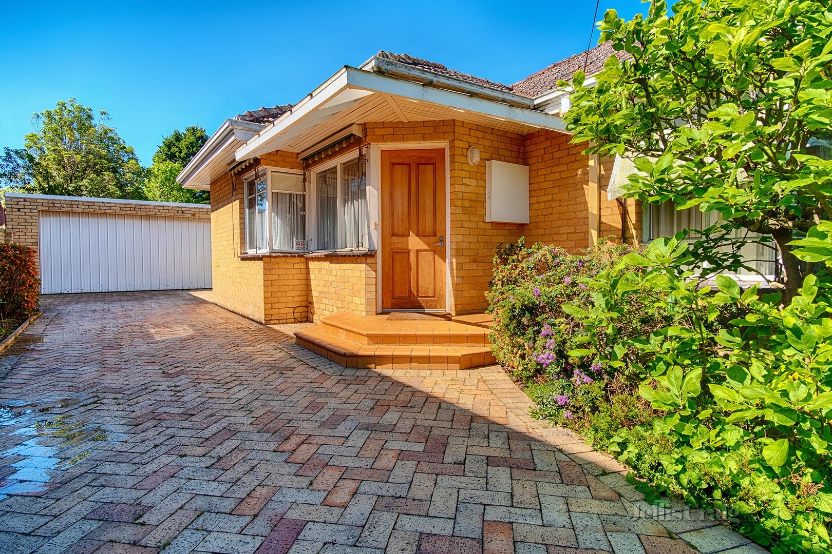 15 Waimarie Drive, Mount Waverley image 1