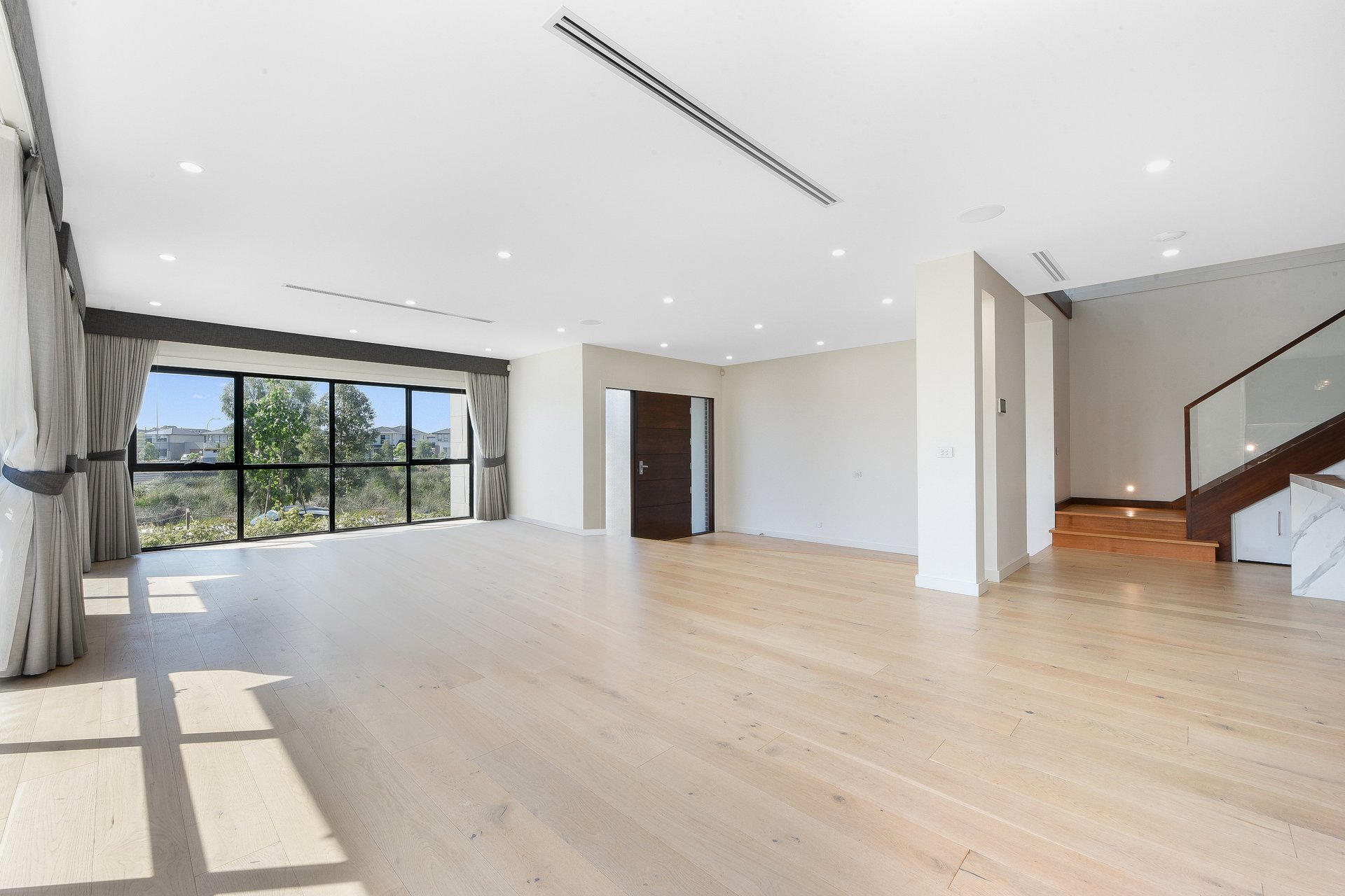 15 Waterside Crescent, Mulgrave image 2