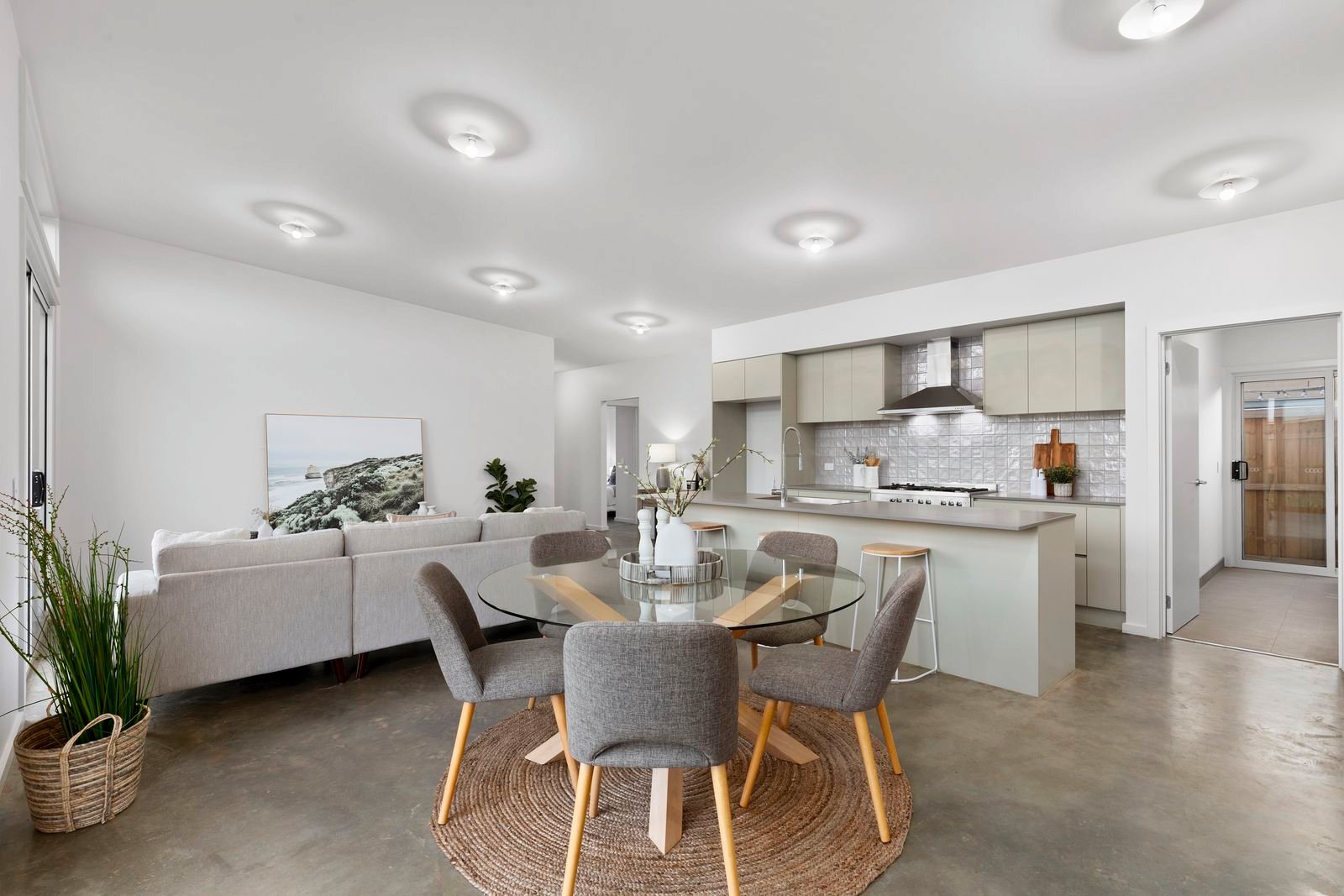 Property Gallery Thumbnail 11
