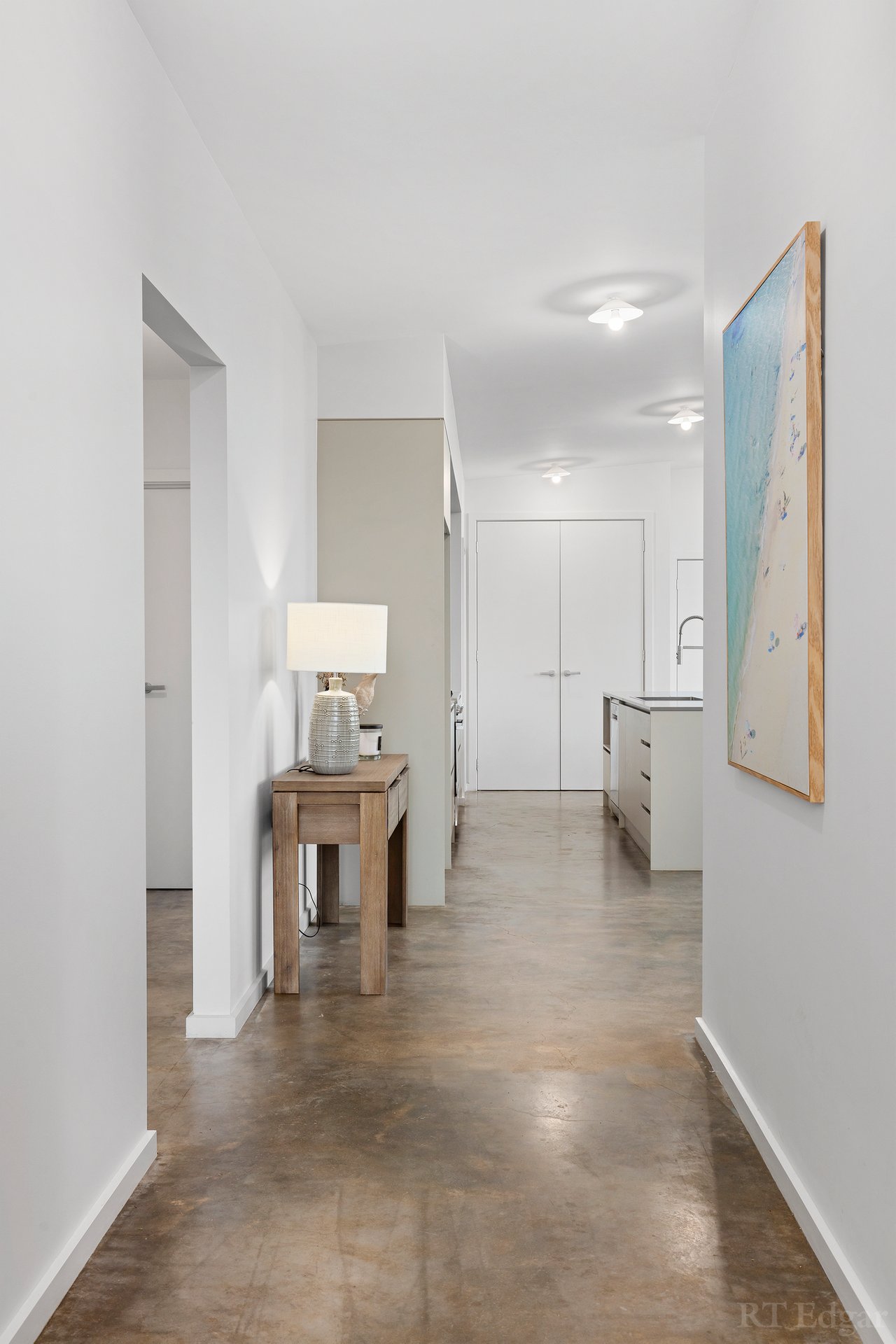 Property Gallery Thumbnail 3