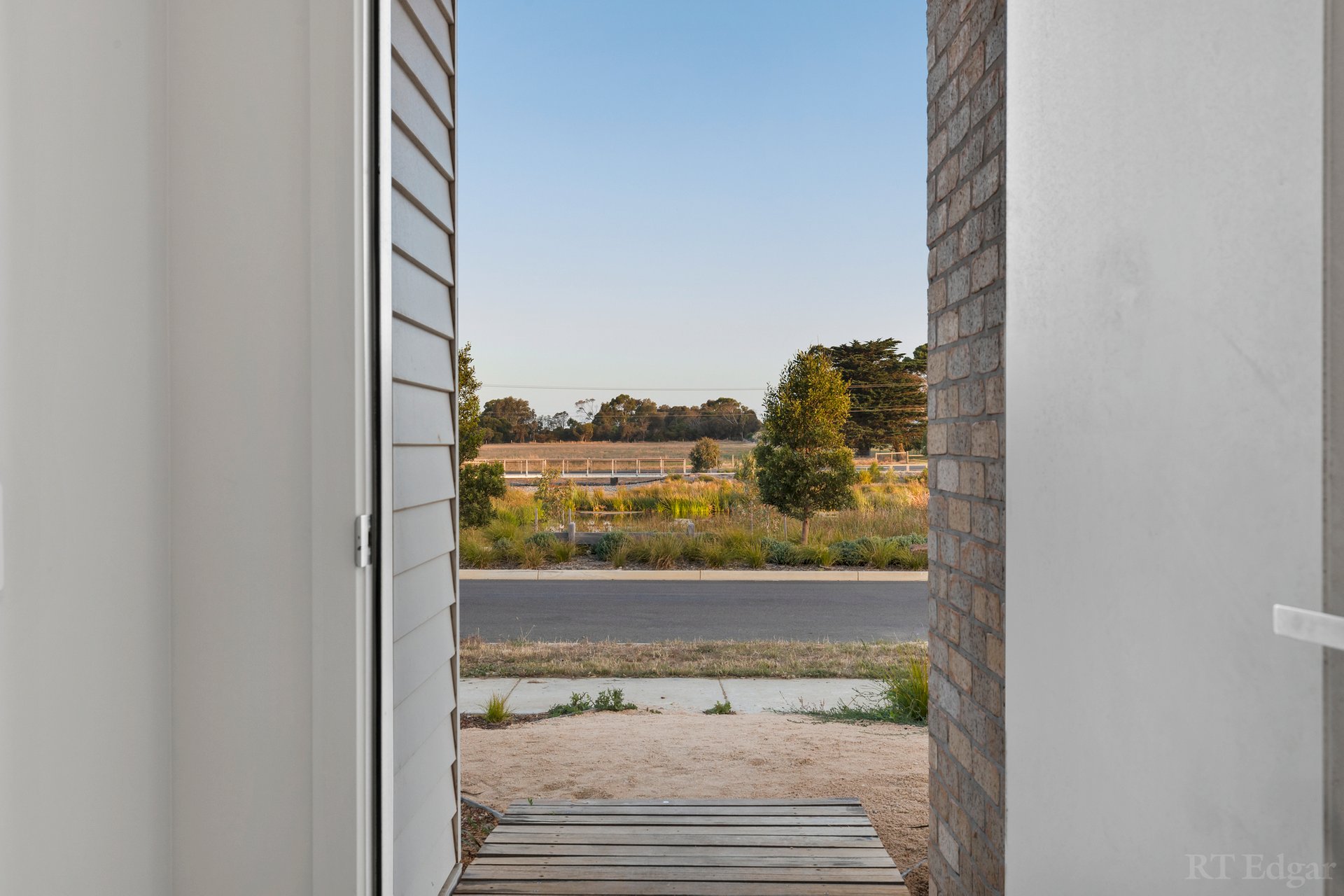 Property Gallery Thumbnail 16