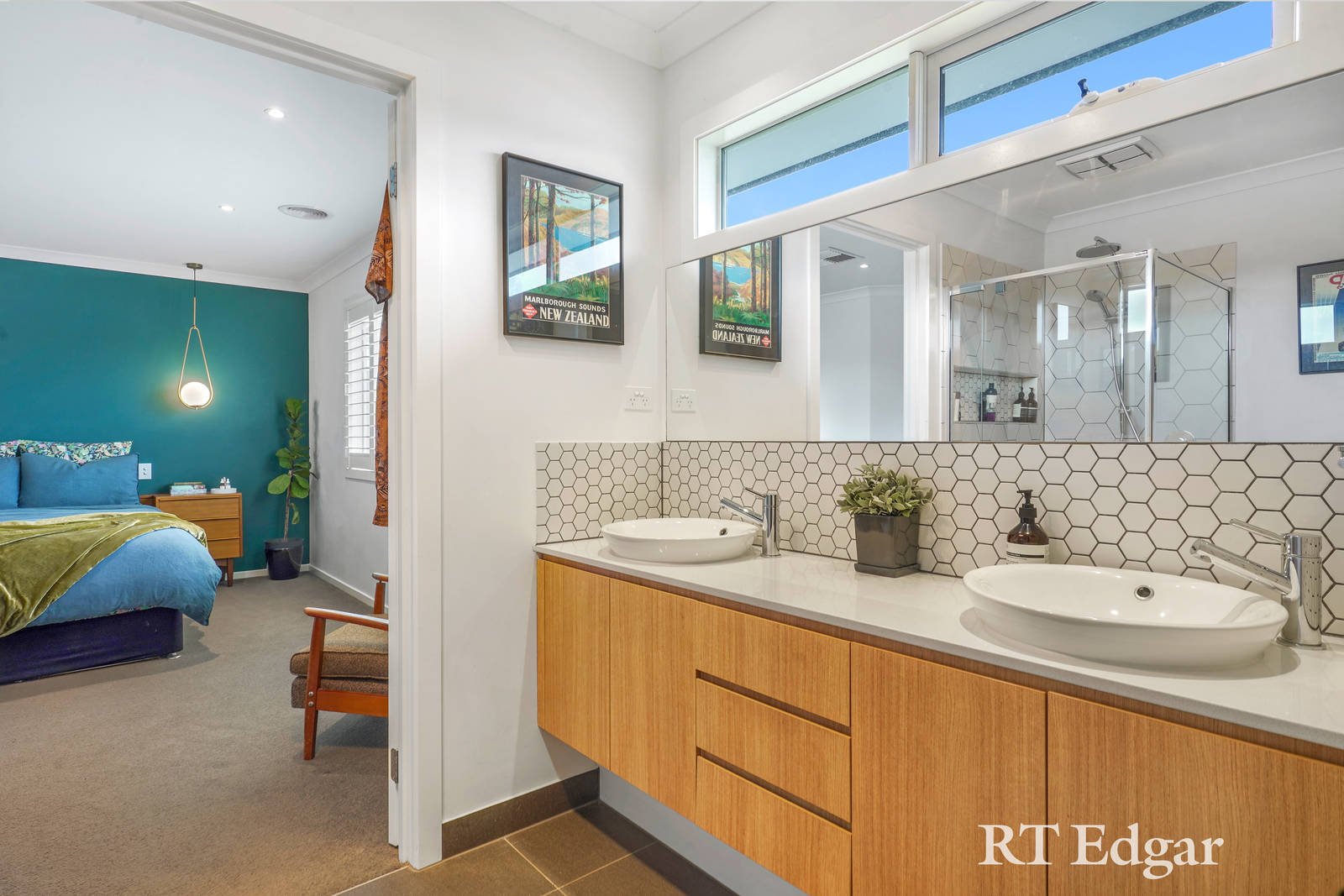 Property Gallery Thumbnail 12