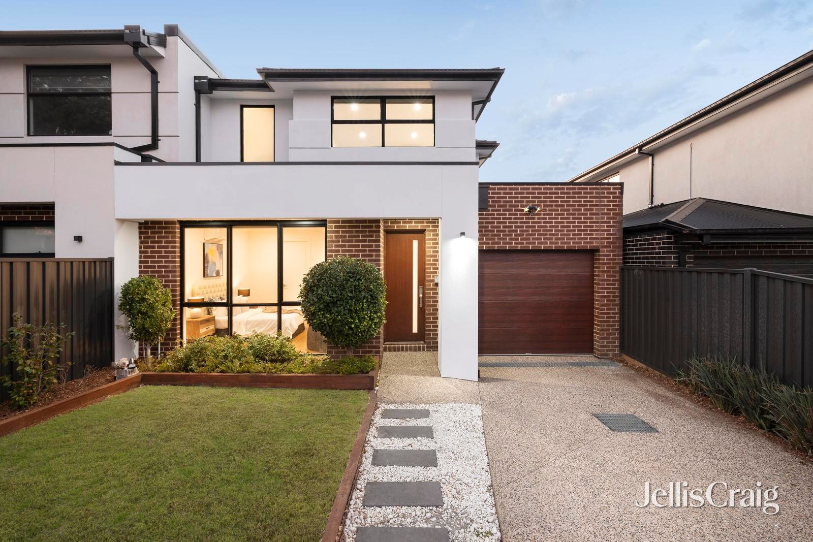 1/5 Wilga Street, Mount&nbsp;Waverley image 1