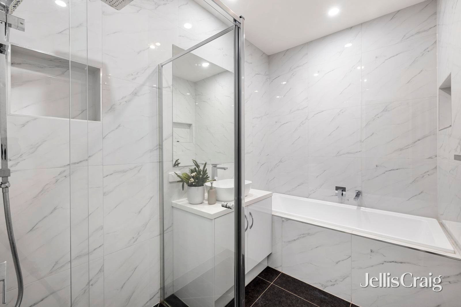 1/5 Wilga Street, Mount&nbsp;Waverley image 11