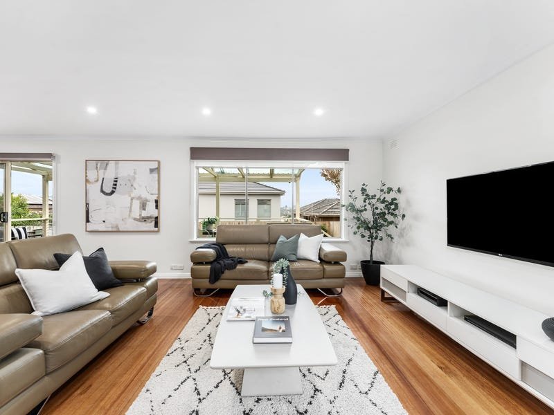 Property Gallery Thumbnail 8