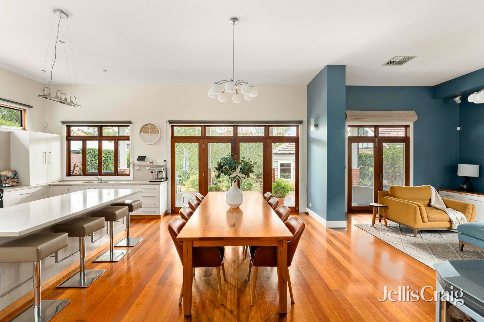 15 Williamson Avenue, Strathmore image 3