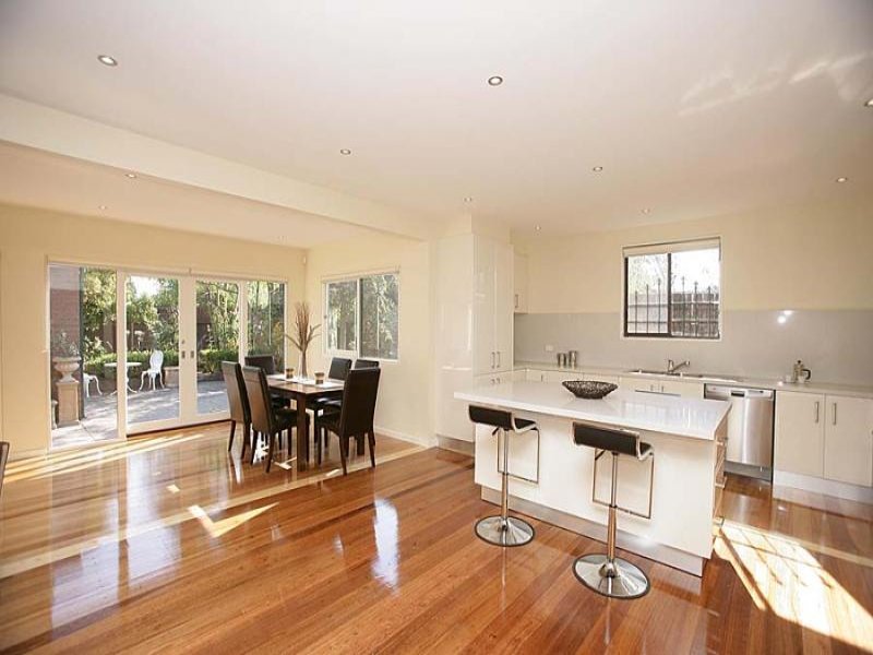 15 Willowbank Road, FITZROY NORTH VIC 3068