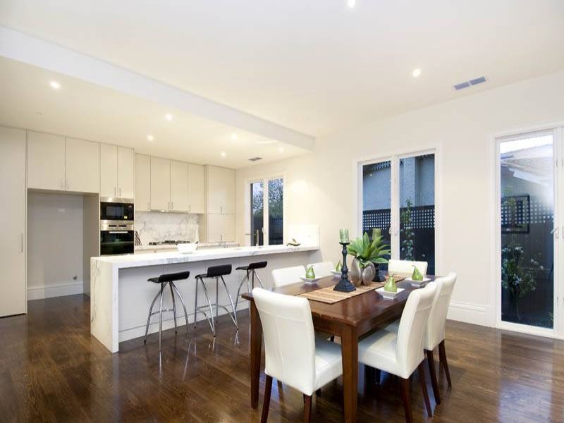 15 Windsor Crescent, Surrey Hills image 3
