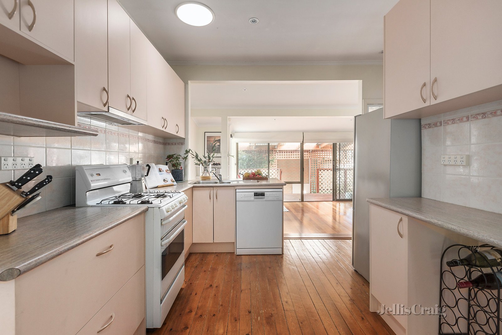 1/5 Winifred Street, Oak Park image 5