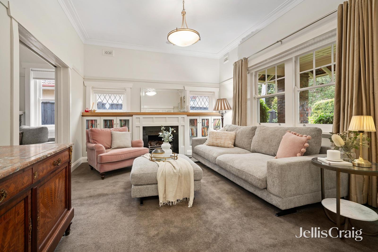 15 Wolseley Crescent, Blackburn image 5