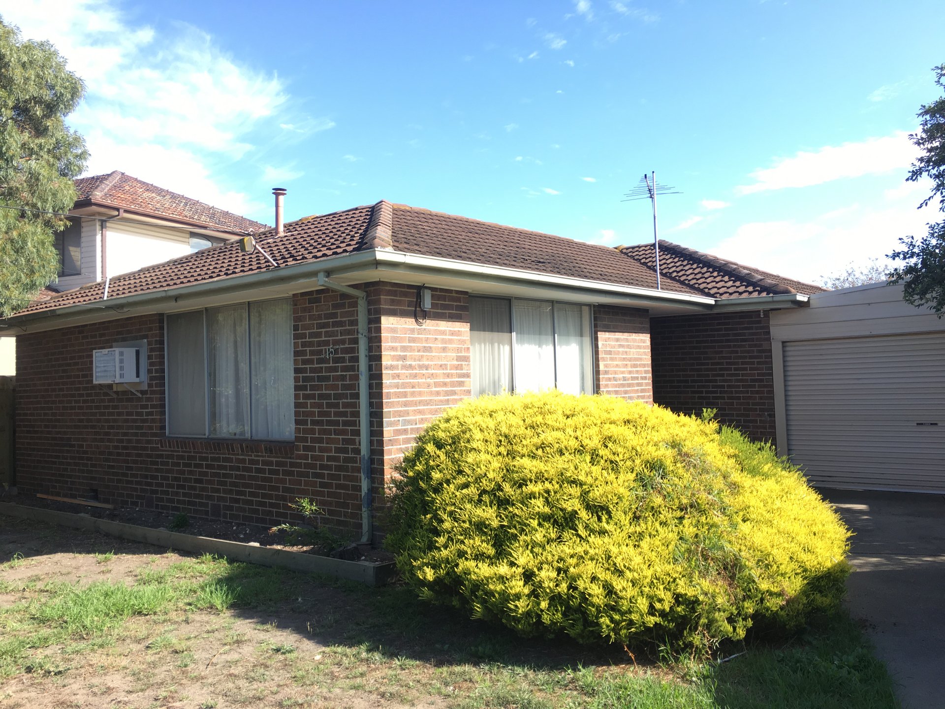 15 Wolverton Drive, GLADSTONE PARK VIC 3043