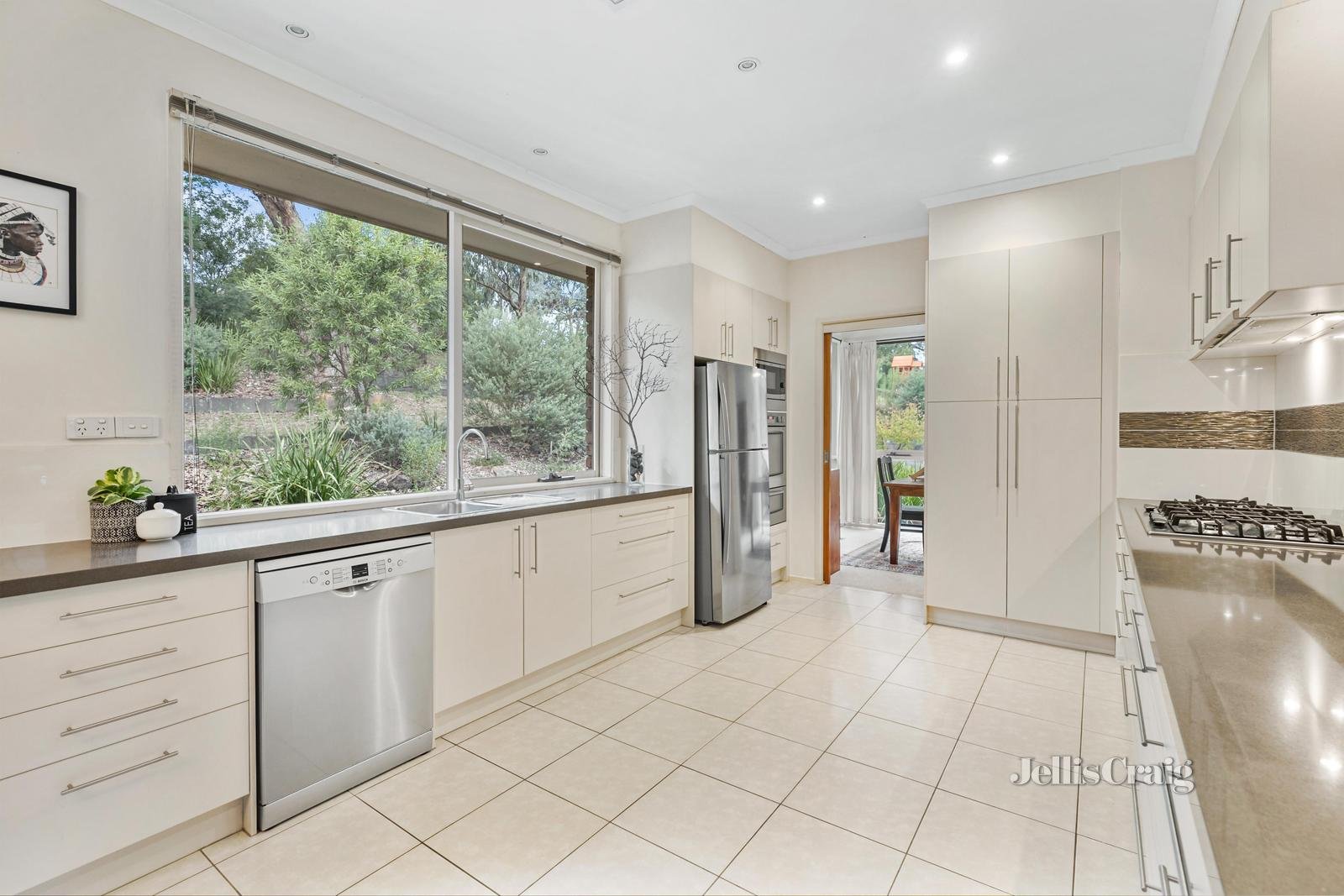 15 Woodhill Close, Research image 5