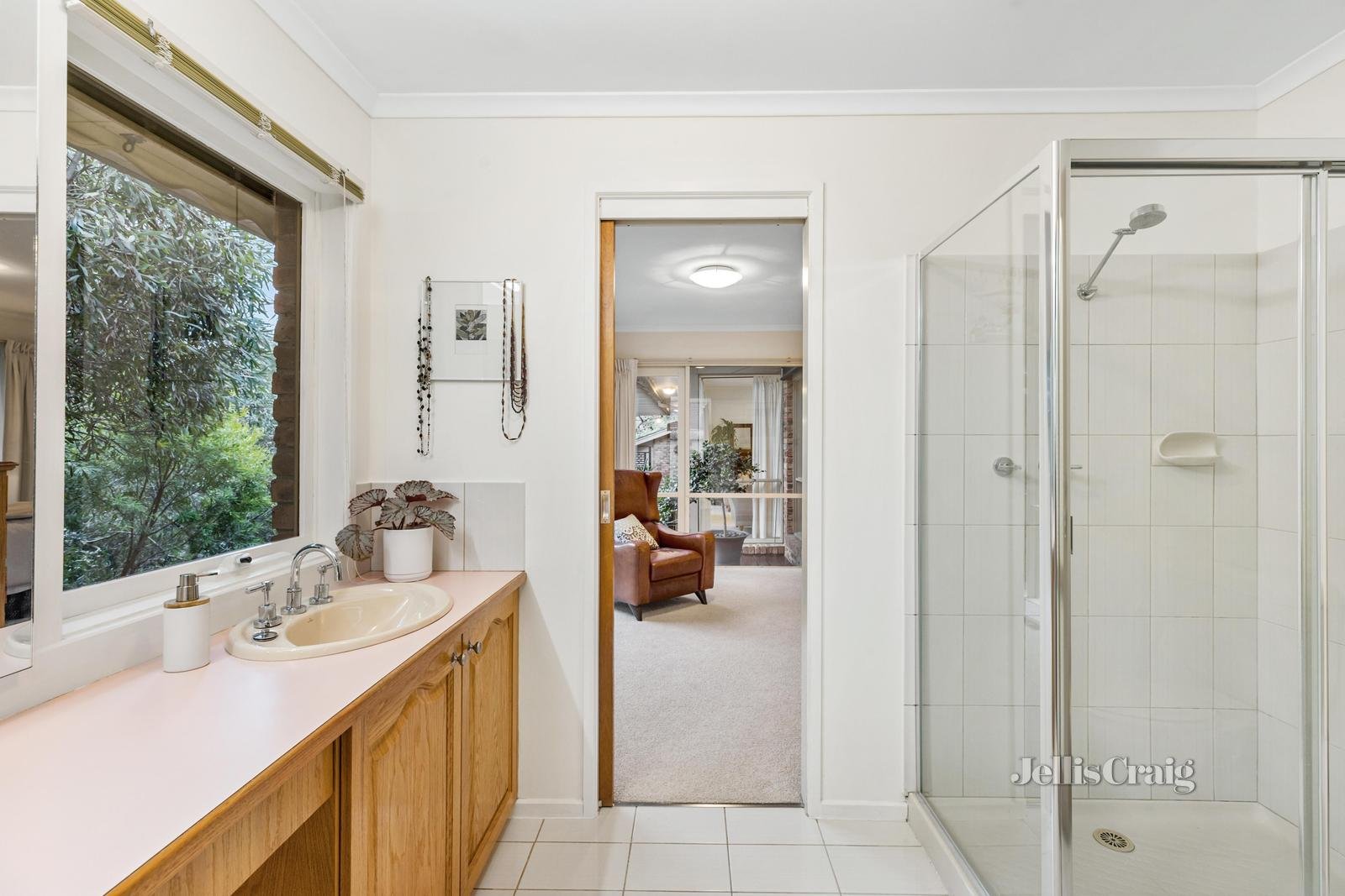 15 Woodhill Close, Research image 10