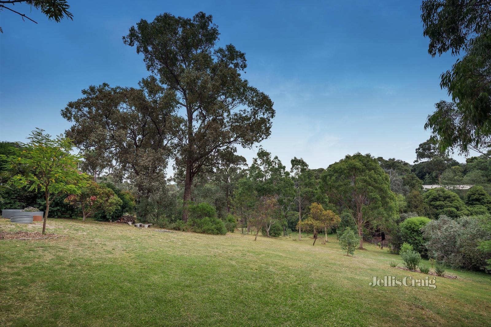 15 Woodhill Close, Research image 20