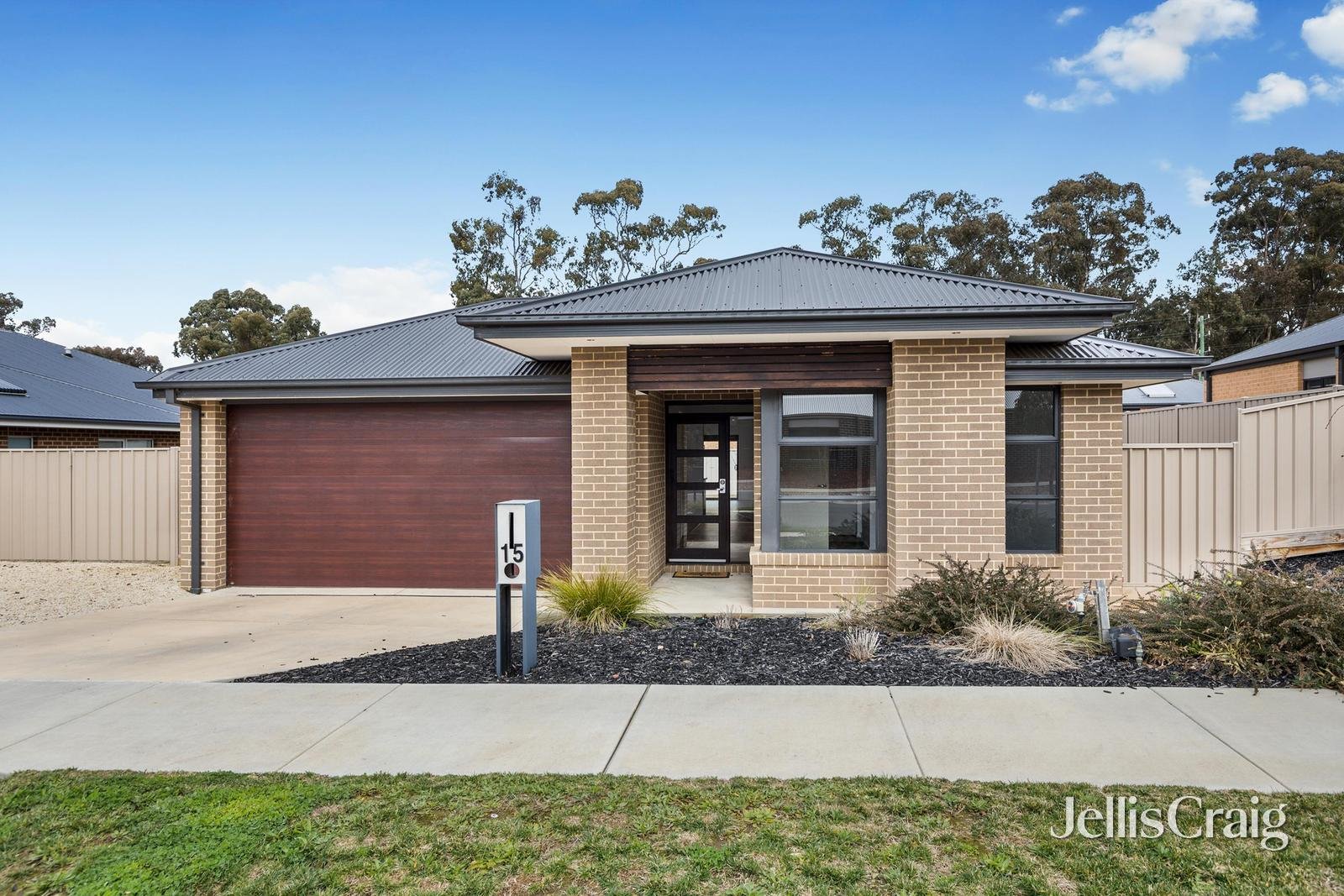 15 Woodman Drive, Mckenzie&nbsp;Hill image 1