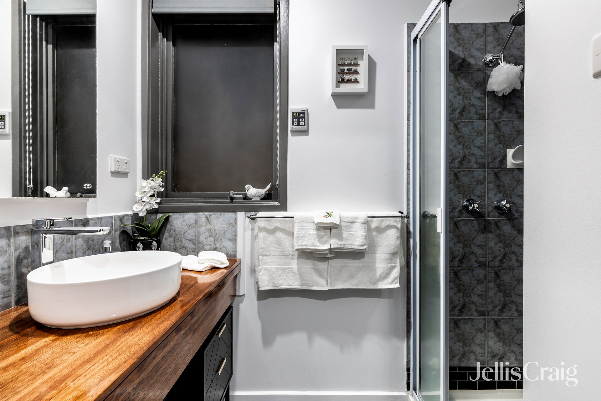 15 Yangoora Place, Greensborough image 3