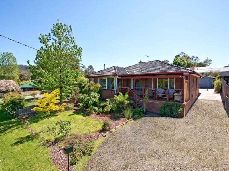 15 Yarra Street, Yarra Glen image 2