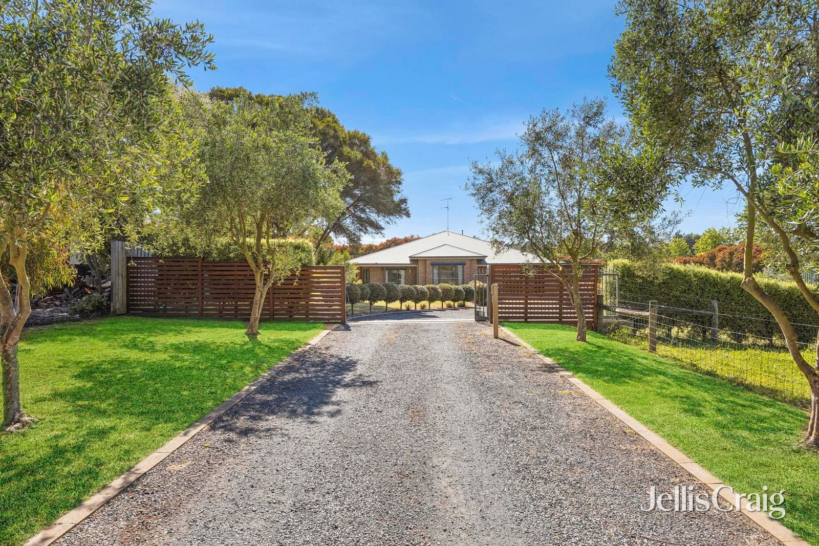 150-152 Clifton Springs Road, Drysdale image 2