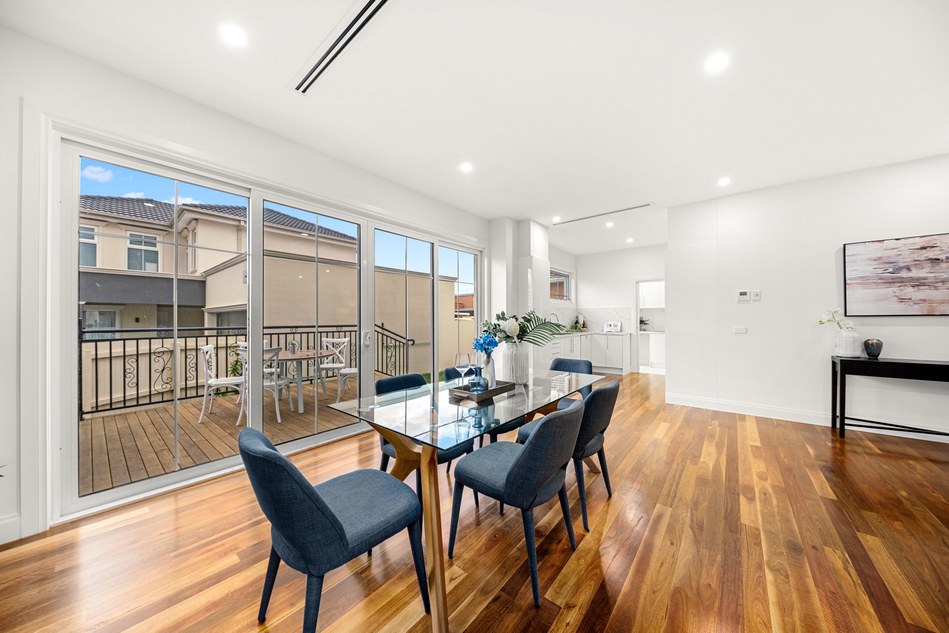 Property Gallery Thumbnail 14