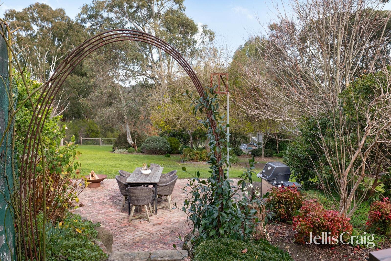150 Cherry Tree Road, Hurstbridge image 3